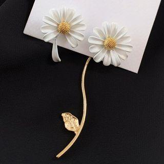 Flower Asymmetric Ear Stud 1 Pair - Gold - One Size