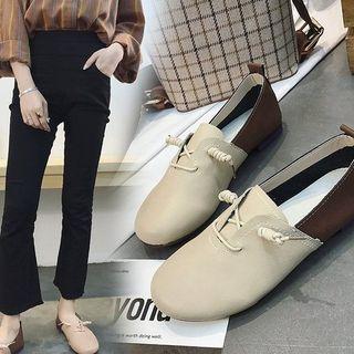 Colour Block Lace-up Flats