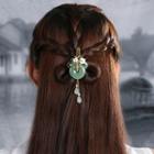 Mother Of Pearl Floral Accent Circle Gemstone Hair Clip