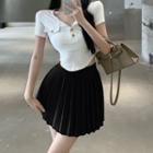 Short-sleeve Henley Cropped T-shirt / Pleated Mini A-line Skirt