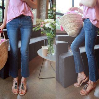 Hidden Band-waist Fray-hem Jeans