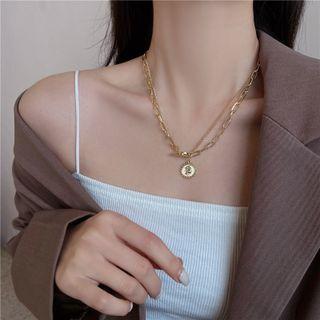 Embossed Pendant Layered Alloy Choker Choker - Gold - One Size