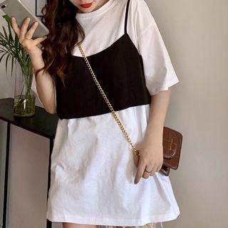 Set: Short-sleeve T-shirt + Cropped Camisole Top