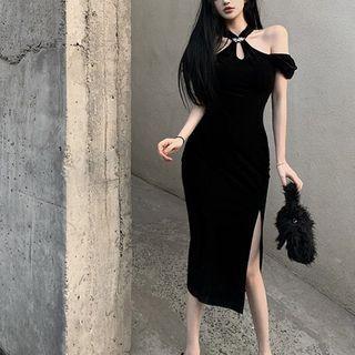 Cold-shoulder Maxi Sheath Qipao Dress