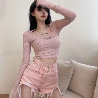 Long-sleeve Lettering Embroidered Crop Top / Frayed Mini Hot Pants
