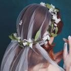 Floral-trim Wedding Veil / Faux Pearl Brooch