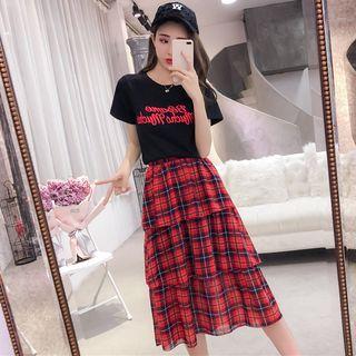 Set: Short-sleeve Lettering T-shirt + Plaid Tiered Midi Skirt