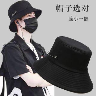 Safety Pin Plain Bucket Hat