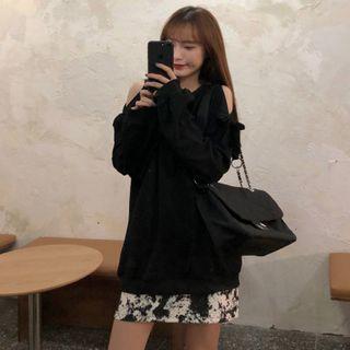 Long-sleeve Cutout Bow Sweatshirt/ High-waist Printed Skirt