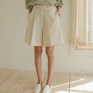 Pintuck Flap-detail A-line Shorts