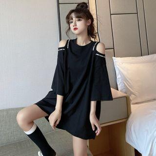 Elbow-sleeve Off-shoulder Lettering Long T-shirt