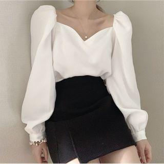 Plain Blouse / Houndstooth Mini Skirt