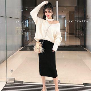 Choker Sweater / Midi Straight-fit Skirt / Set