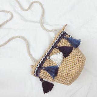 Tasseled Straw Cross Bag