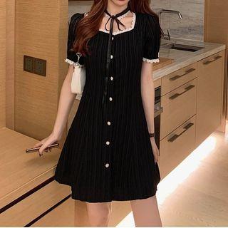 Short Sleeve Lace Trim Square Neck Buttoned A-line Dress