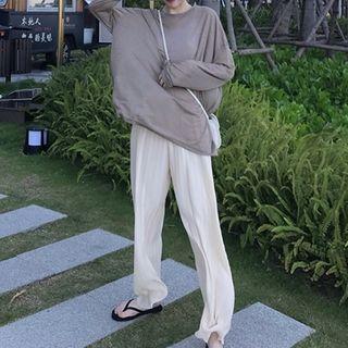 Long-sleeve Plain T-shirt / High-waist Wide-leg Pants