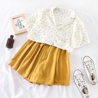 Set: Printed Blouse + High-waist Shorts