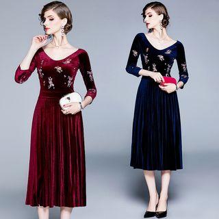 3/4-sleeve Embroidered Midi A-line Velvet Dress