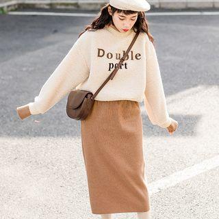 Contrast-trim Lettering Sweatshirt/ Midi Knit H-line Skirt