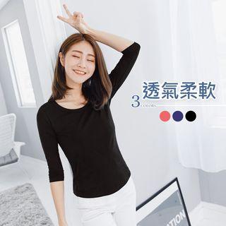 3/4 Sleeved Fitted Cotton Tee