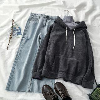 Fleece Hoodie / Wide-leg Jeans