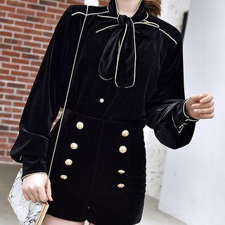 Set: Bow-accent Contrast Trim Long-sleeve Top + Buttoned Hot Pants