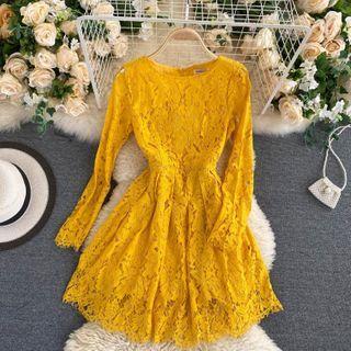 Plain Round-neck Lace Dress