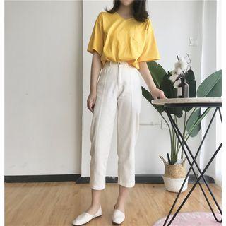 Plain V-neck Loose-fit Short-sleeve T-shirt / Plain High-waist Cropped Jeans