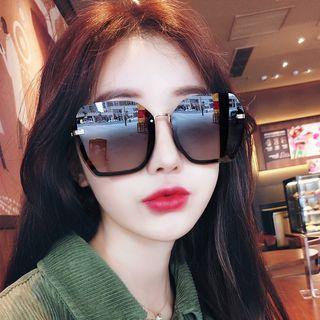 Geometric Oversized Square Sunglasses