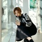 Puff-sleeve Floral Sweater Black - One Size