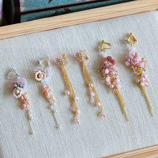 Floral Rhinestone Earring