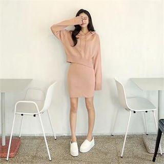 Set: Hooded Knit Top + Band-waist Skirt