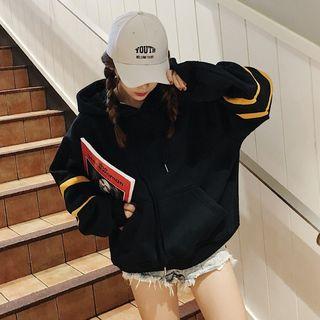 Striped Trim Kangaroo-pocket Hoodie