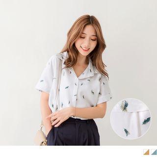 Patterned Hidden-button Short-sleeve Chiffon Blouse