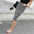 Band-waist Pleated Pattern Midi Skirt