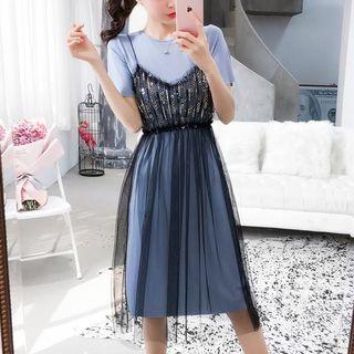 Set: Crew-neck Short-sleeve T-shirt Dress + Sequined Mesh Spaghetti Strap Dress