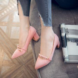 Knot Pointy Toe Pumps