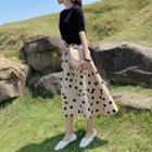 Short-sleeve Plain Knit Top / Dotted A-line Skirt