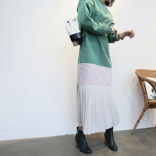 Pleated-hem Color-block Maxi Pullover Dress