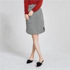 Pocket-detail Houndstooth Skirt With Belt