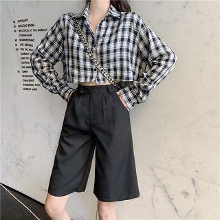 Cropped Plaid Shirt / Wide-leg Shorts