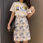 Short-sleeve Print T-shirt / Floral Mini A-line Skirt / Set