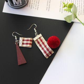 Pom Pom & Wooden Triangle Non-matching Earring