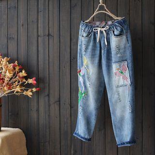 Embroidered Cropped Ripped Jeans