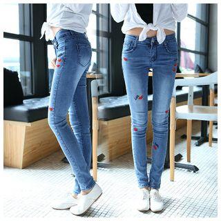 Embroidered Washed Skinny Jeans