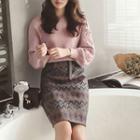 Set: Lace Sweatshirt + Patterned Pencil Skirt