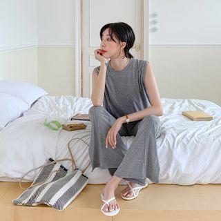 Set: Sleeveless Top + Deep-slit Boot-cut Pants