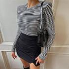 Plain / Stripe Ribbed Cropped T-shirt