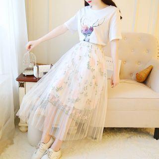 Deer Print Short-sleeve T-shirt / Flower Embroidered Maxi A-line Skirt / Set