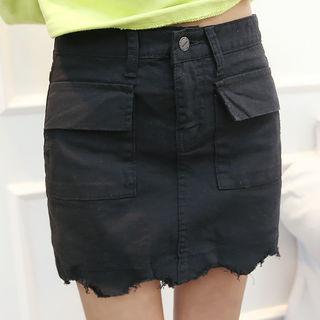 Dual-pocket Fray-hem Skort